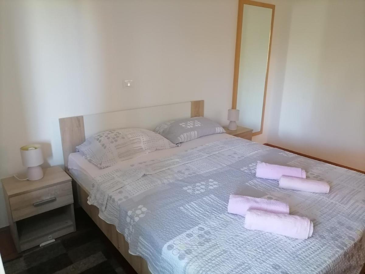 Appartamento Sem Tar-Vabriga Esterno foto